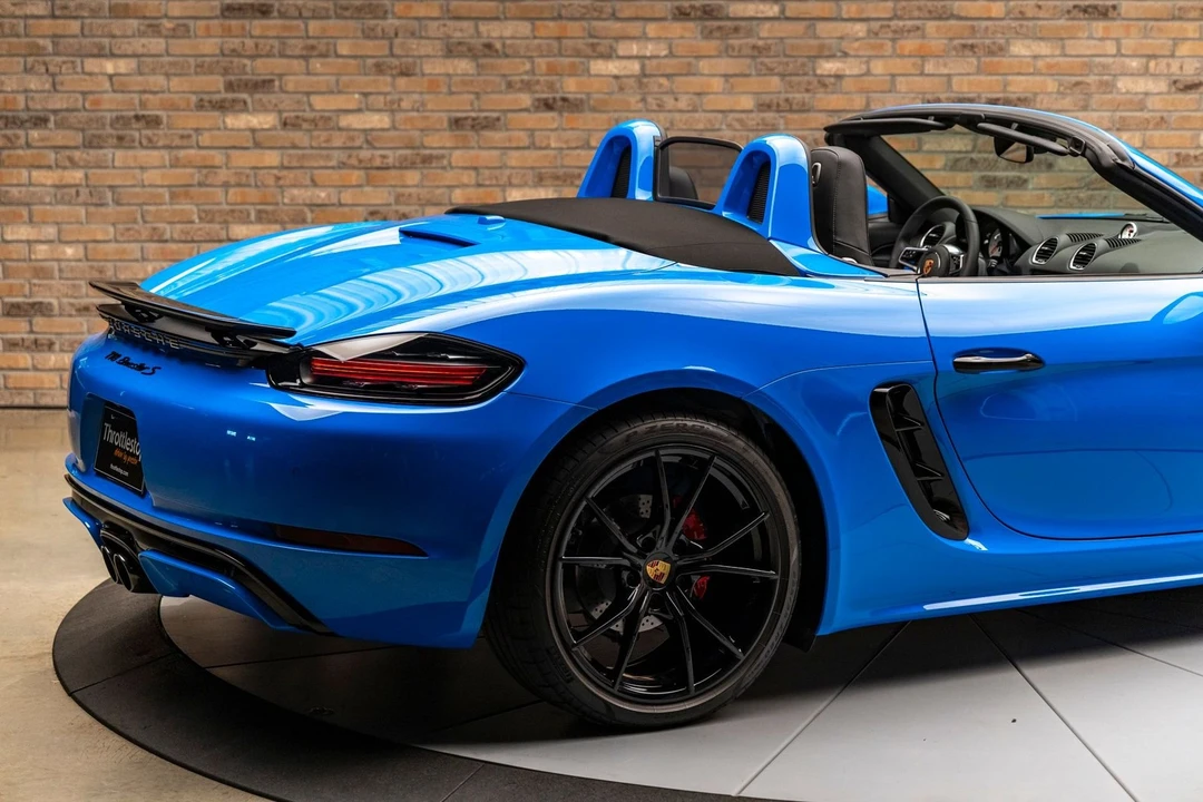 2024 Porsche 718 Boxster S - Image 14 of 24