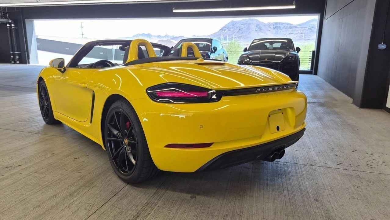 2024 Porsche 718 Boxster S - Image 3 of 4
