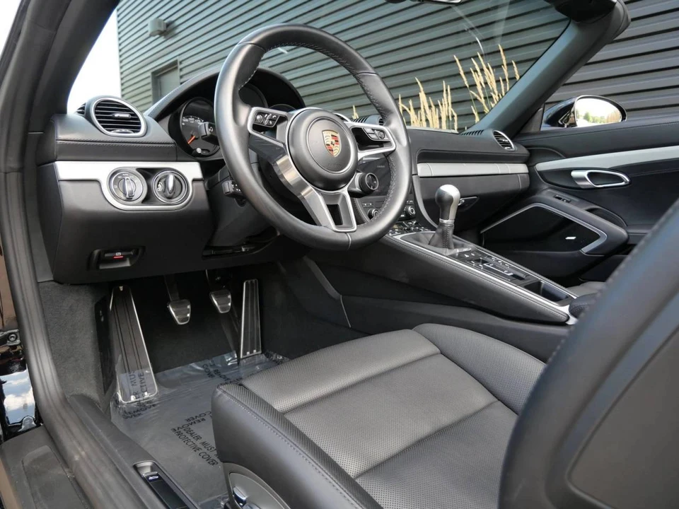 2024 Porsche 718 Boxster S - Image 4 of 4