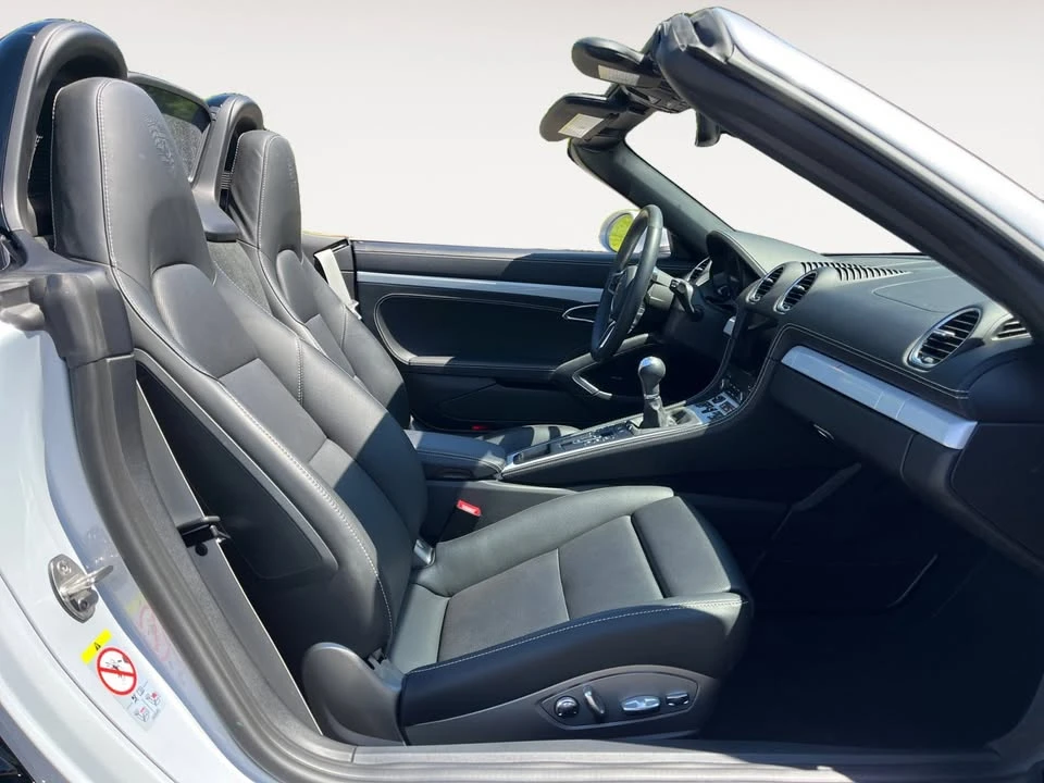 2024 Porsche 718 Boxster - Image 8 of 17