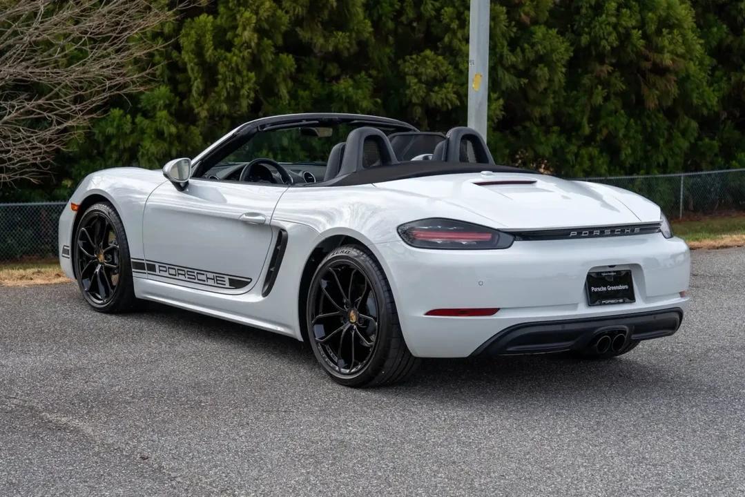 2024 Porsche 718 Boxster - Image 3 of 8
