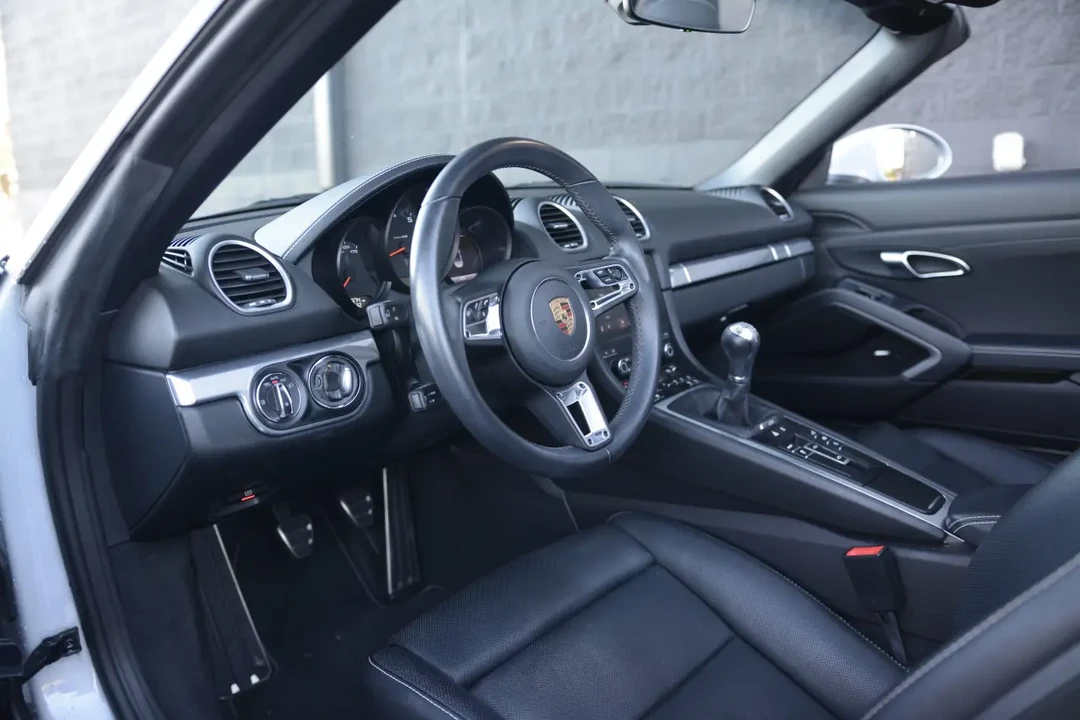 2024 Porsche 718 Boxster - Image 4 of 8