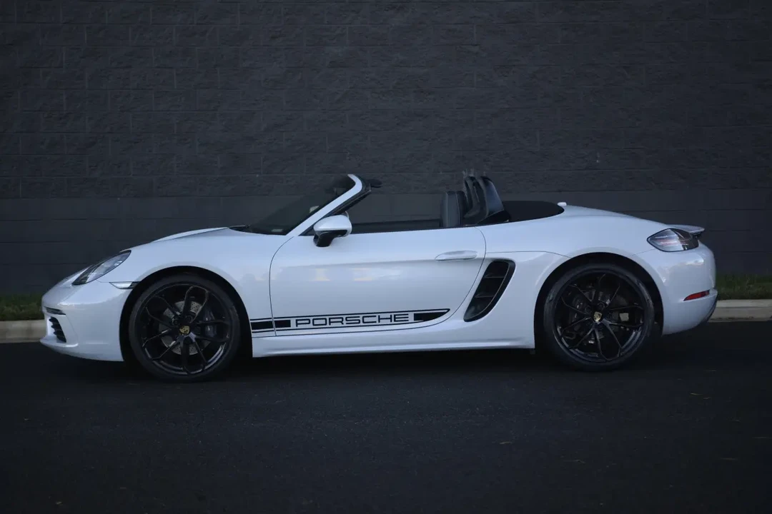 2024 Porsche 718 Boxster - Image 2 of 8