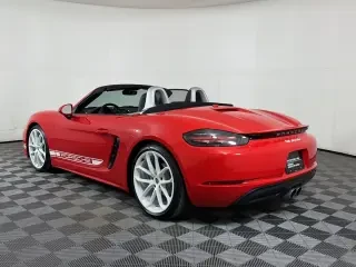 2024 Porsche 718 Boxster - Image 21 of 31