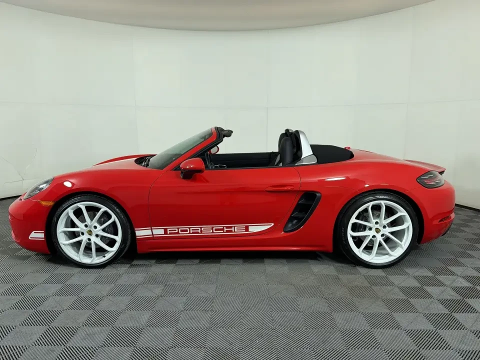2024 Porsche 718 Boxster - Image 15 of 31