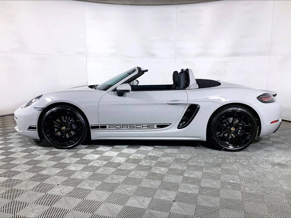 2024 Porsche 718 Boxster - Image 2 of 5