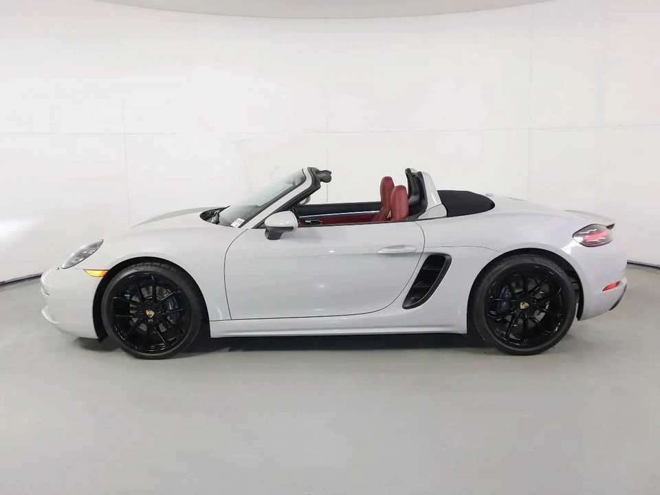 2024 Porsche 718 Boxster - Image 2 of 5