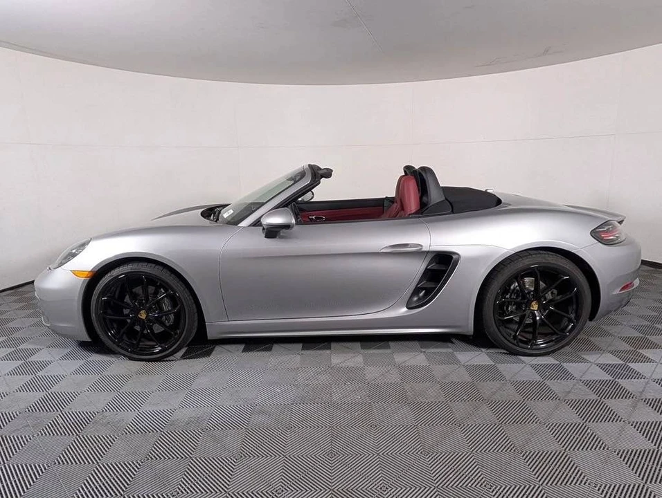 2024 Porsche 718 Boxster - Image 2 of 4