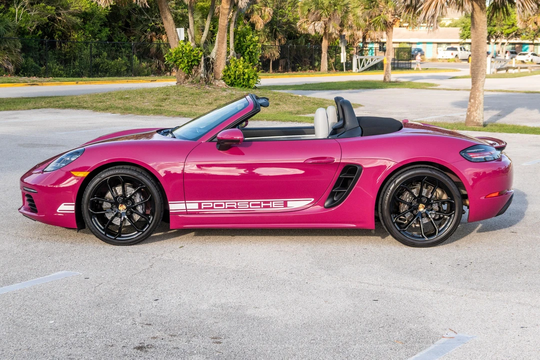 2024 Porsche 718 Boxster - Image 9 of 31