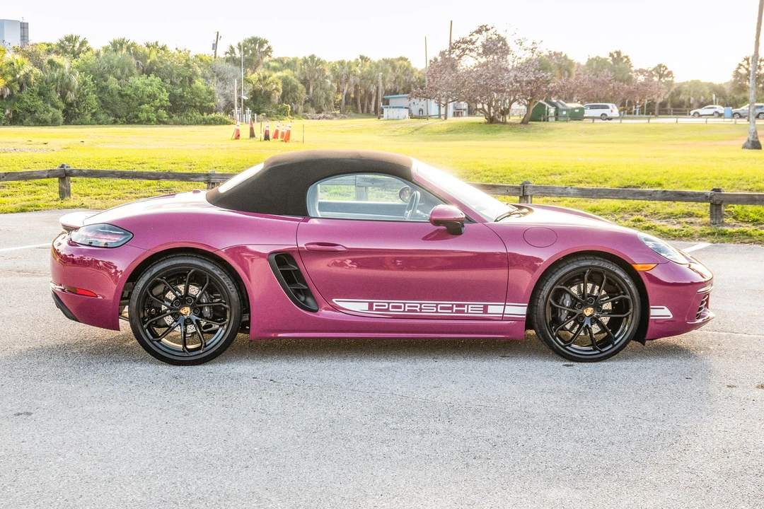 2024 Porsche 718 Boxster - Image 13 of 31