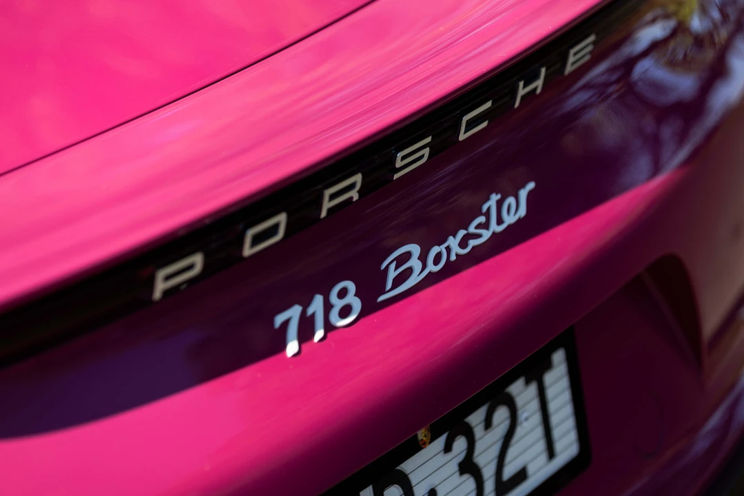 2024 Porsche 718 Boxster - Image 14 of 31
