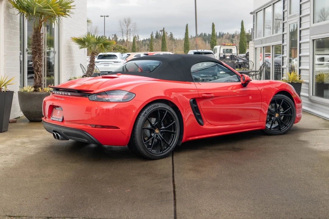 2024 Porsche 718 Boxster - Image 9 of 21