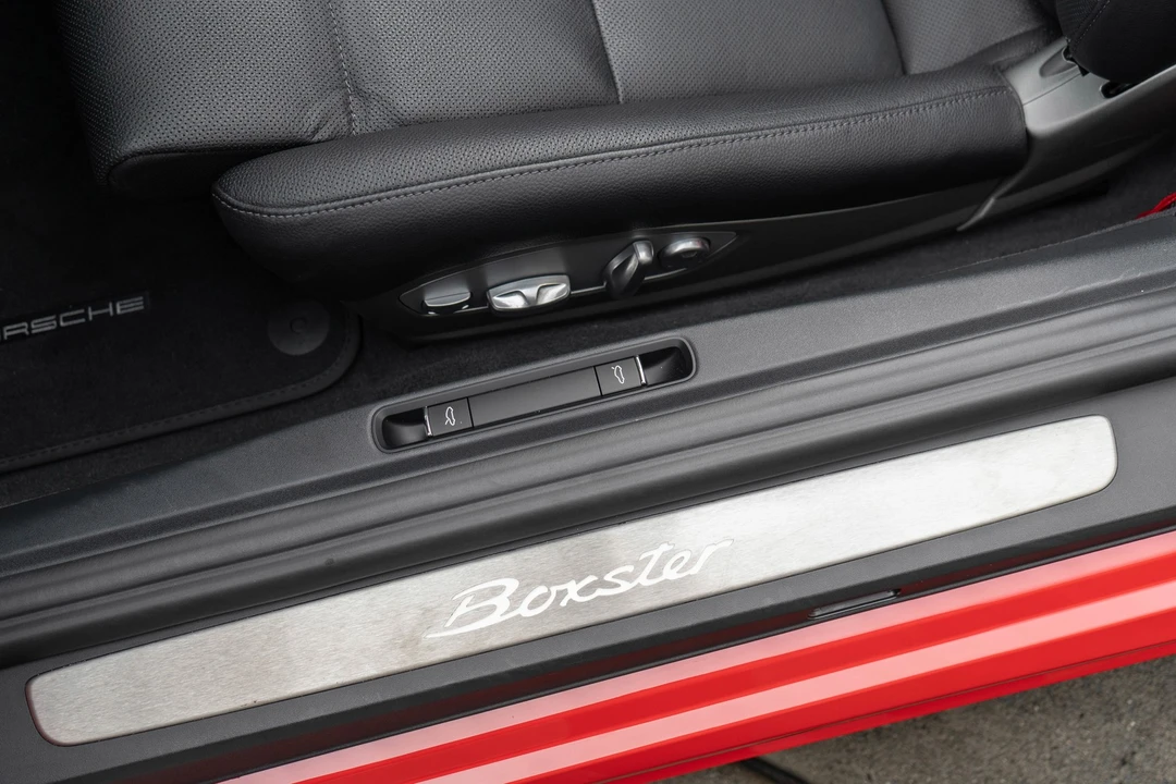 2024 Porsche 718 Boxster - Image 17 of 21