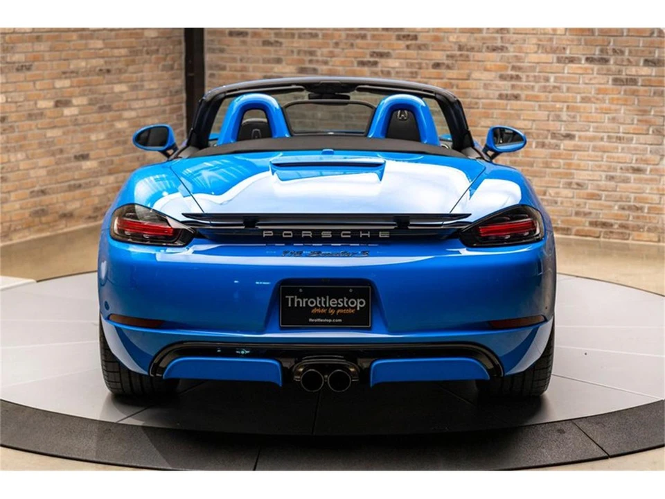 2024 Porsche 718 Boxster - Image 9 of 31