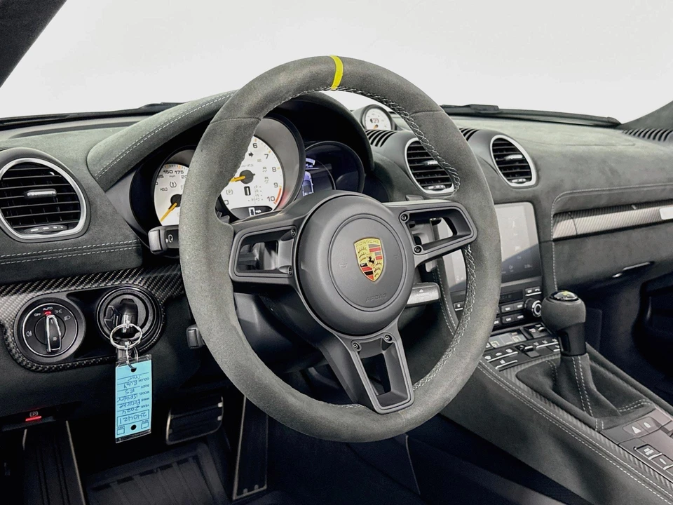 2024 Porsche 718 Boxster - Image 13 of 31