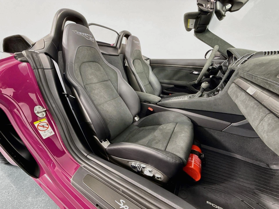 2024 Porsche 718 Boxster - Image 28 of 31