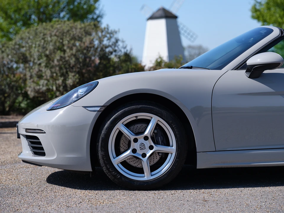 2024 Porsche 718 Boxster - Image 29 of 31