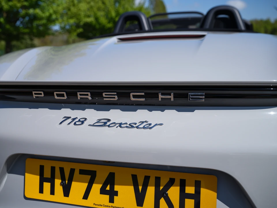 2024 Porsche 718 Boxster - Image 19 of 31