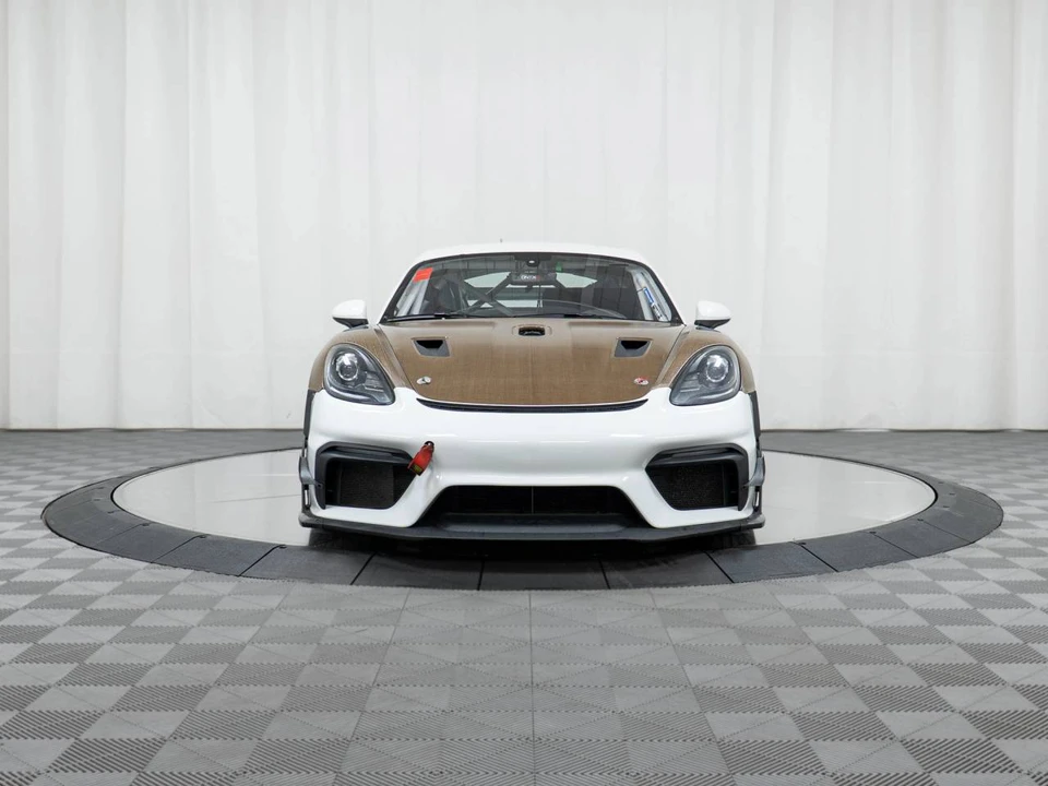 2024 Porsche 718 Cayman GT4 RS Clubsport - Image 2 of 5