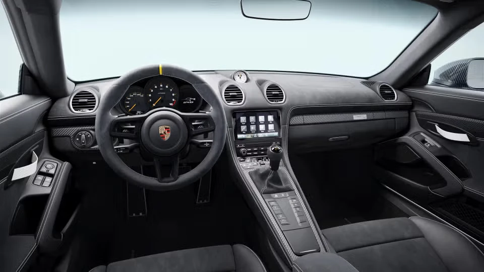 2024 Porsche 718 Cayman GT4 RS - Image 28 of 31