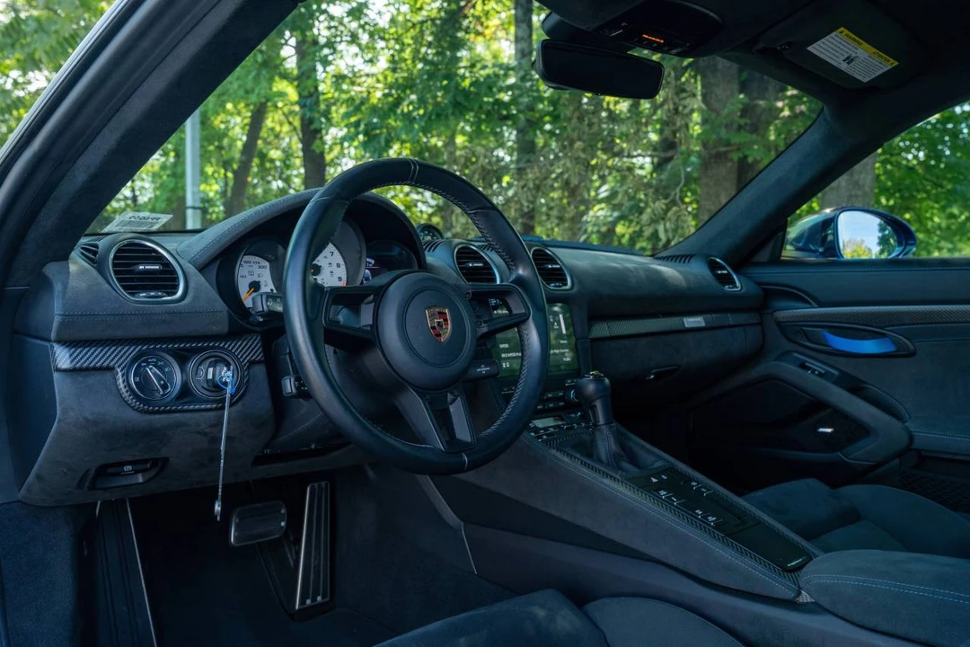 2024 Porsche 718 Cayman GT4 RS - Image 4 of 4