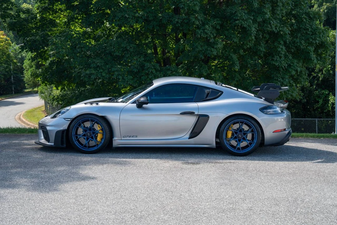 2024 Porsche 718 Cayman GT4 RS - Image 2 of 4