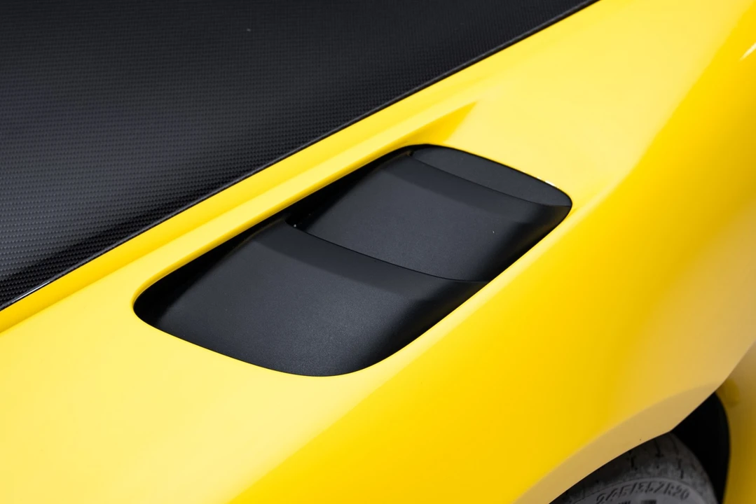 2024 Porsche - Image 14 of 31