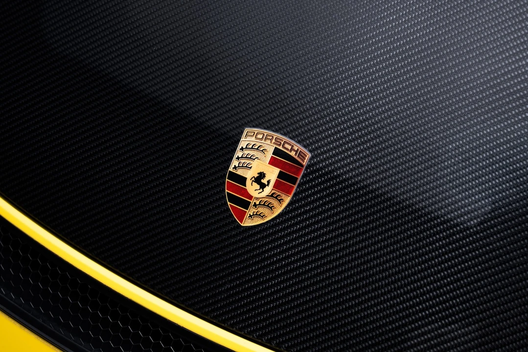 2024 Porsche - Image 12 of 31