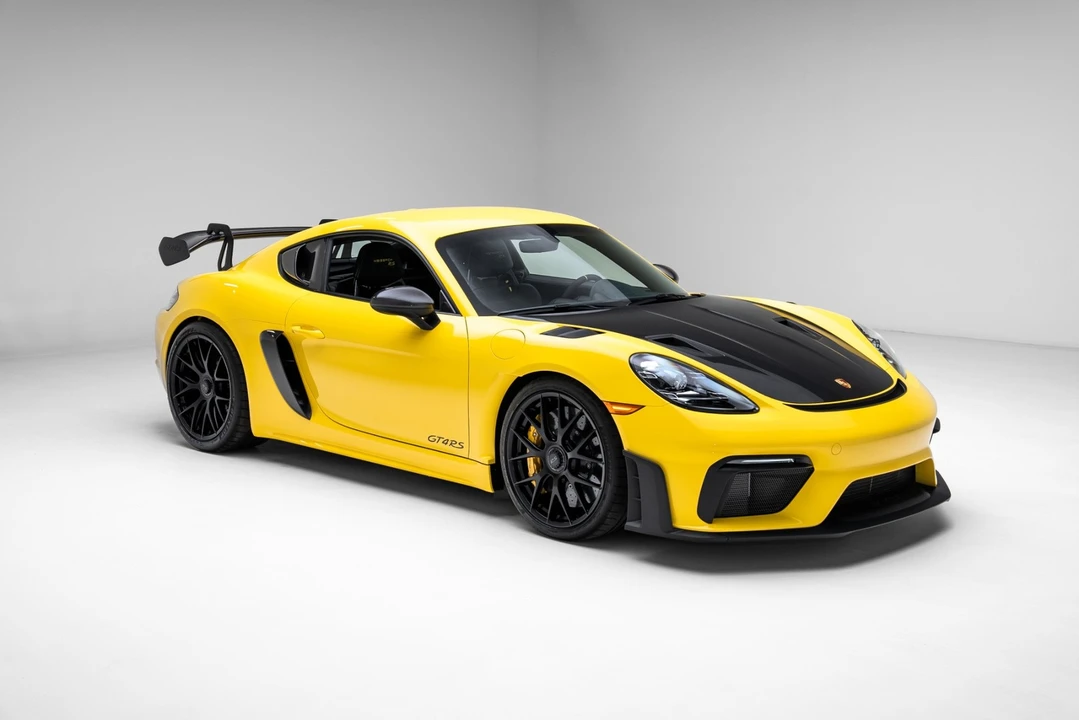 2024 Porsche - Image 8 of 31