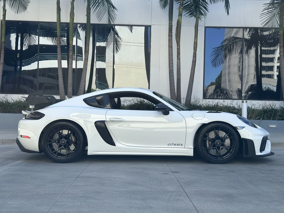 2024 Porsche 718 Cayman GT4 RS - Image 3 of 30