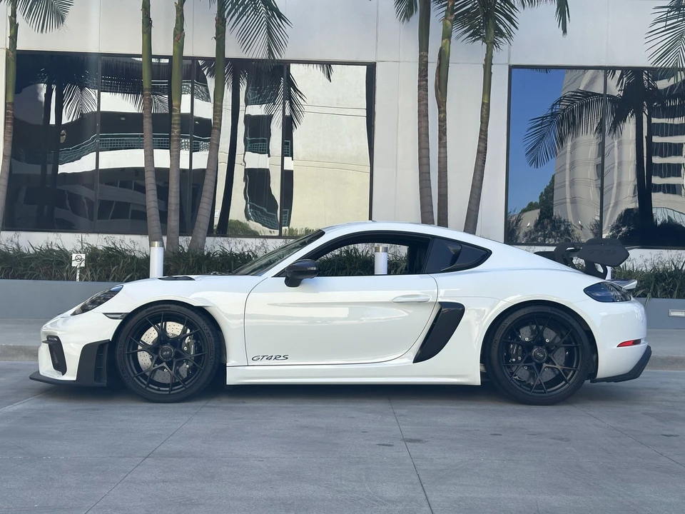 2024 Porsche 718 Cayman GT4 RS - Image 4 of 30
