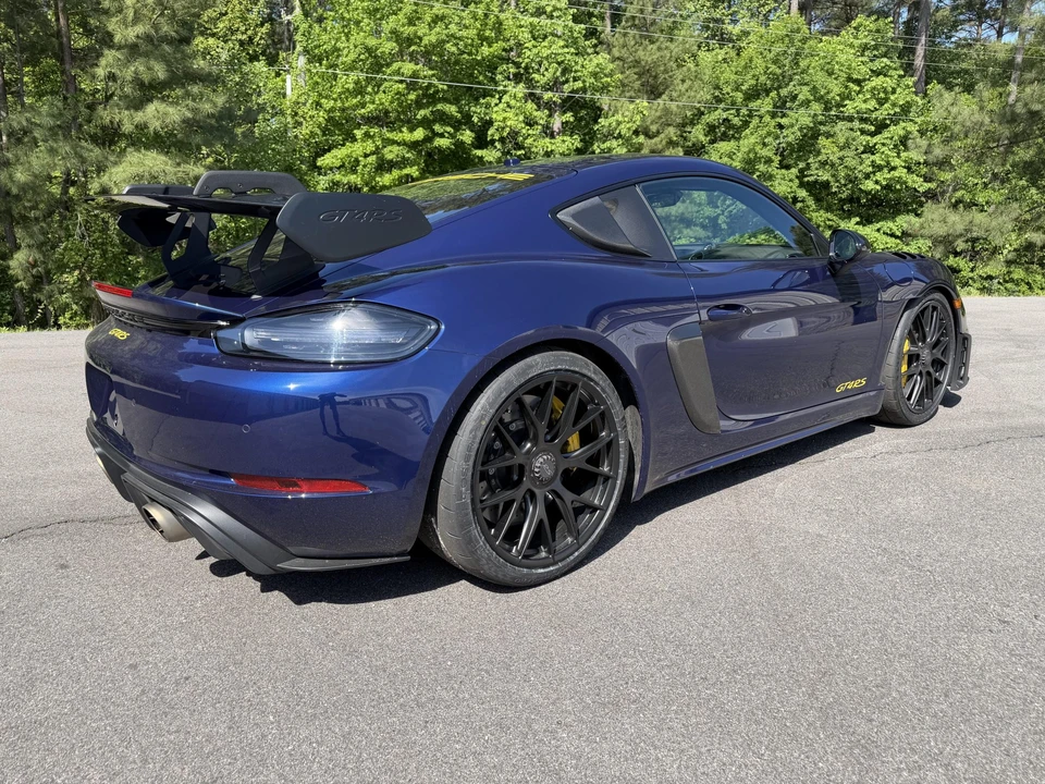 2024 Porsche 718 Cayman GT4 RS - Image 7 of 31