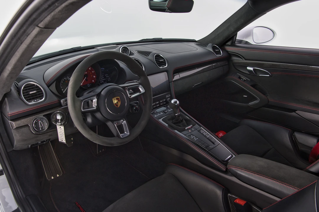 2024 Porsche 718 Cayman GTS 4.0 - Image 17 of 31