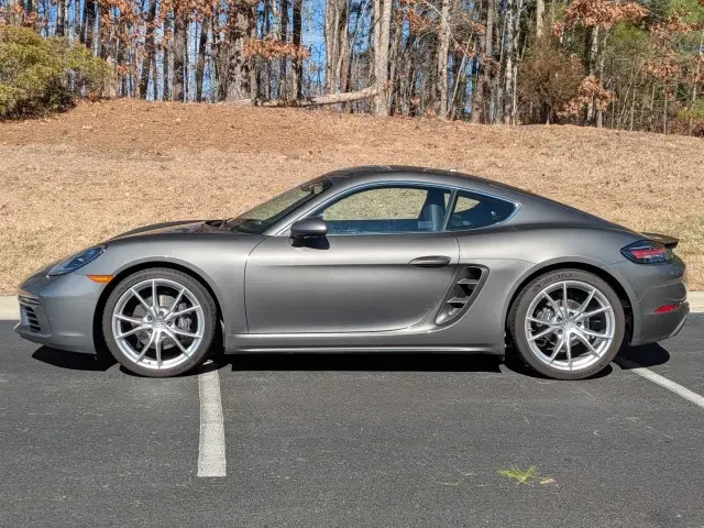 2024 Porsche 718 Cayman - Image 2 of 4