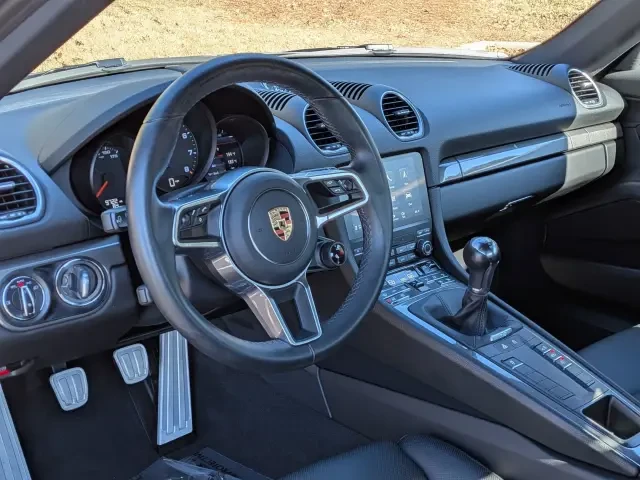 2024 Porsche 718 Cayman - Image 4 of 4