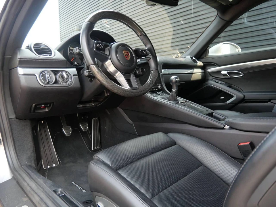 2024 Porsche 718 Cayman - Image 4 of 5