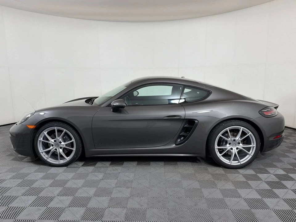 2024 Porsche 718 Cayman - Image 2 of 5