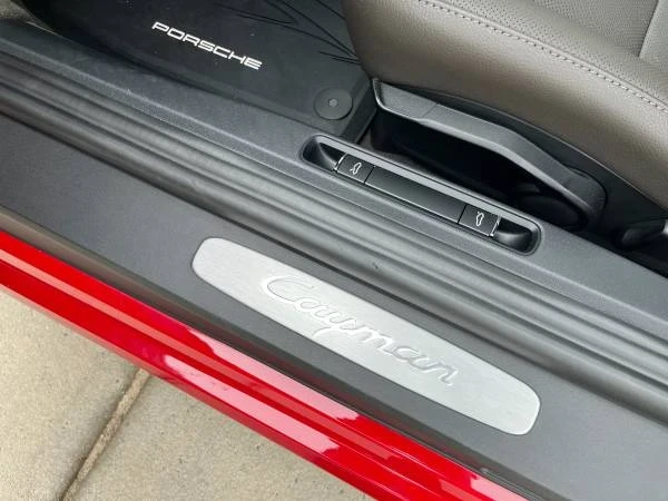 2024 Porsche 718 Cayman - Image 17 of 21