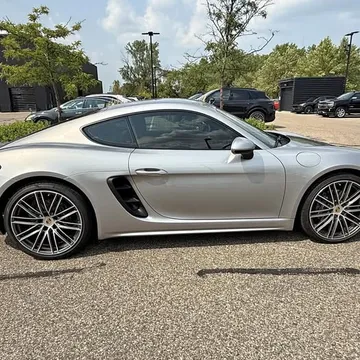 2024 Porsche 718 Cayman