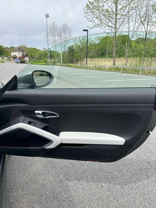 2024 Porsche 718 Cayman - Image 12 of 20
