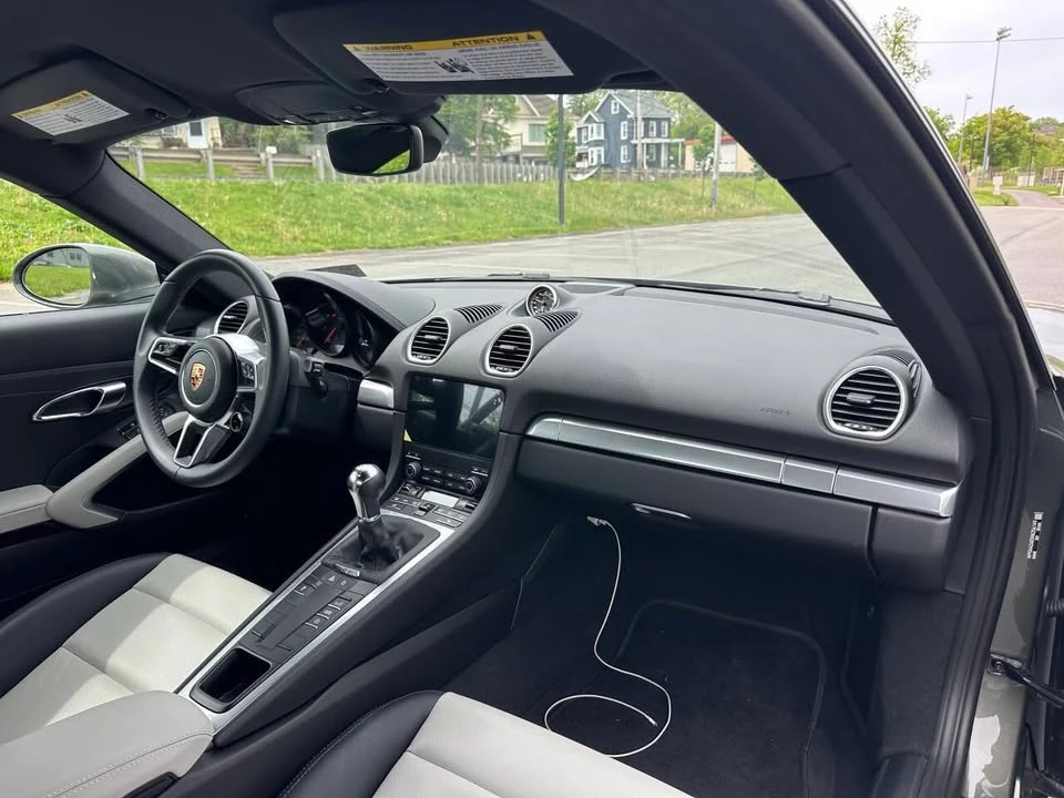 2024 Porsche 718 Cayman - Image 13 of 20
