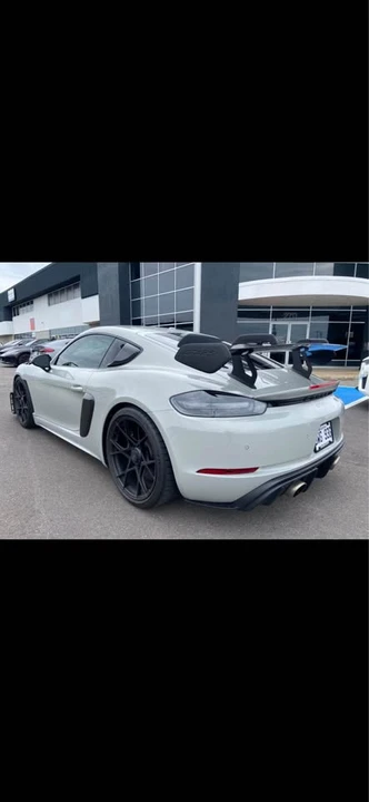 2024 Porsche 718 Cayman - Image 16 of 20