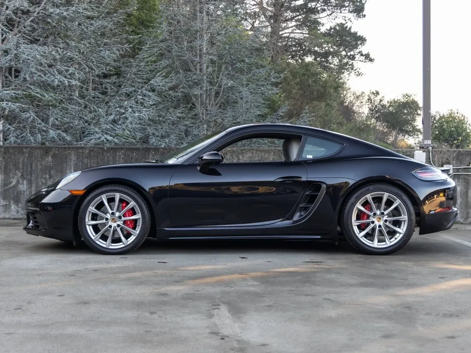 2024 Porsche 718 Cayman S - Image 2 of 8
