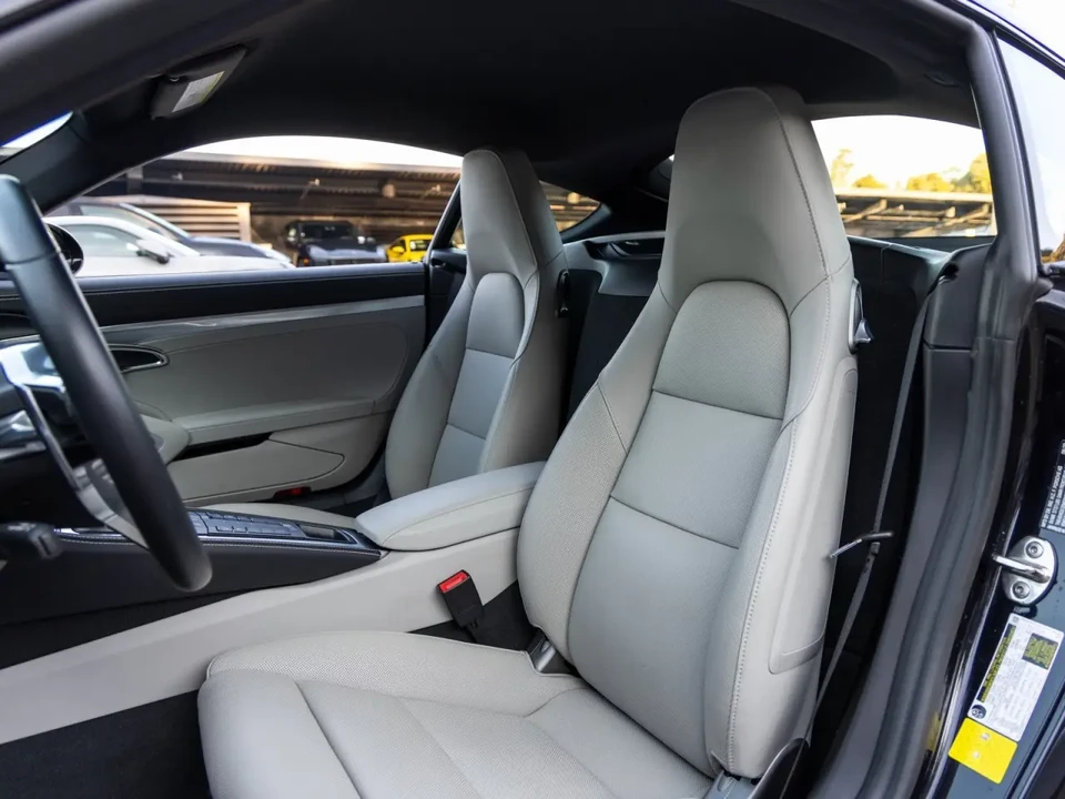 2024 Porsche 718 Cayman S - Image 5 of 8