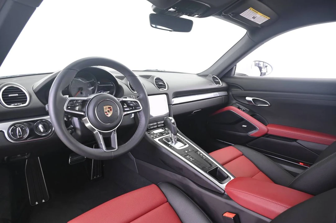 2024 Porsche 718 Cayman S - Image 4 of 5