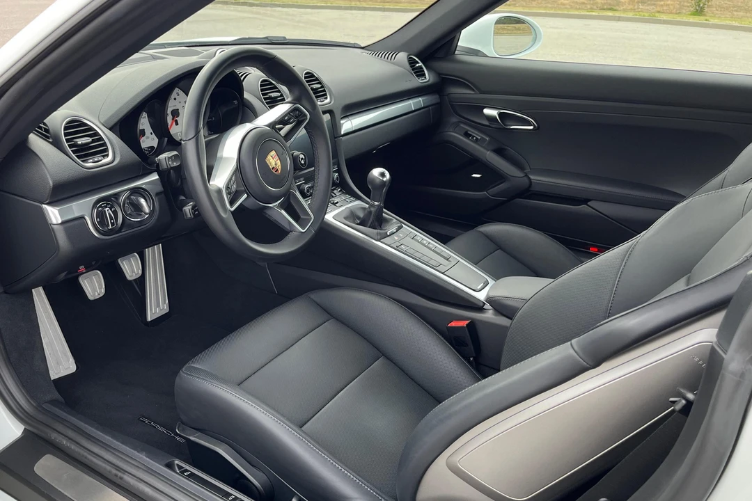 2024 Porsche 718 Cayman S - Image 27 of 31
