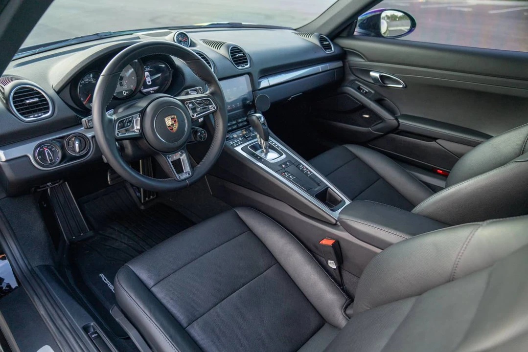 2024 Porsche 718 Cayman S - Image 4 of 4