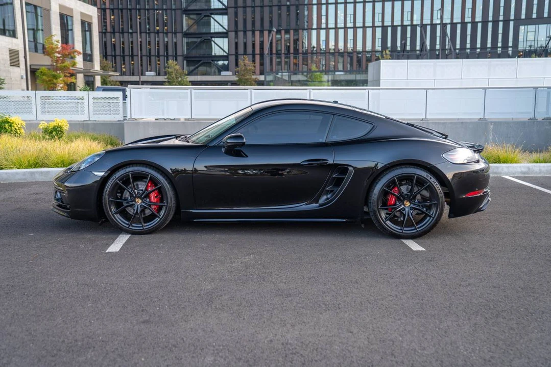 2024 Porsche 718 Cayman S - Image 2 of 4