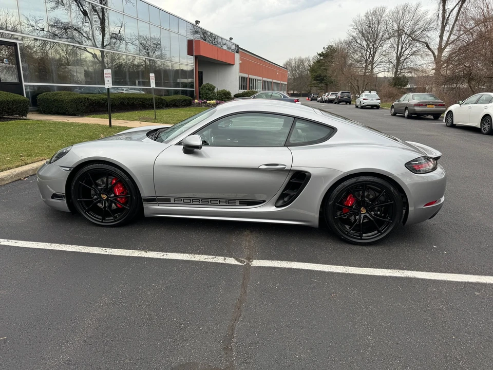 2024 Porsche 718 Cayman S - Image 3 of 12