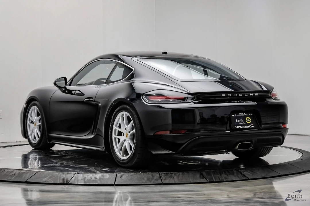 2024 Porsche 718 Cayman - Image 9 of 31
